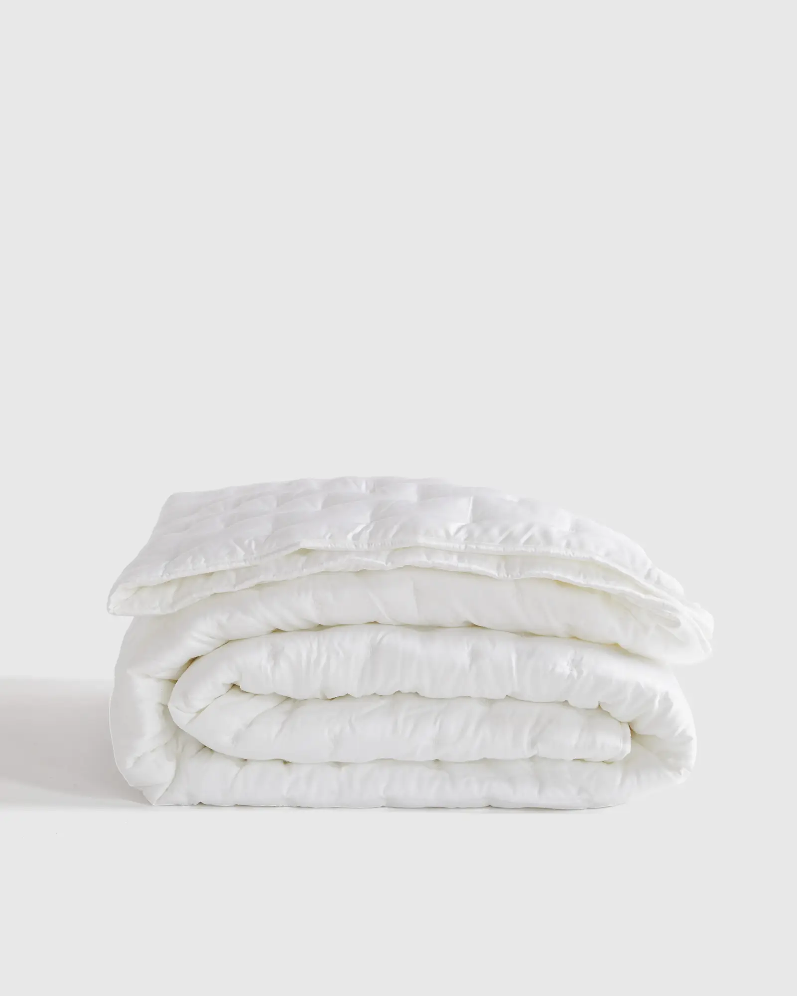The OEKO-TEX Organic Bamboo Viscose Quilt offers breathable warmth with eco-friendly materials, perfect for a cozy and sustainable home.